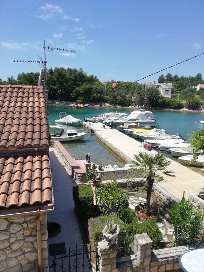 Apartments Ana Pogana Punta Križa エクステリア 写真